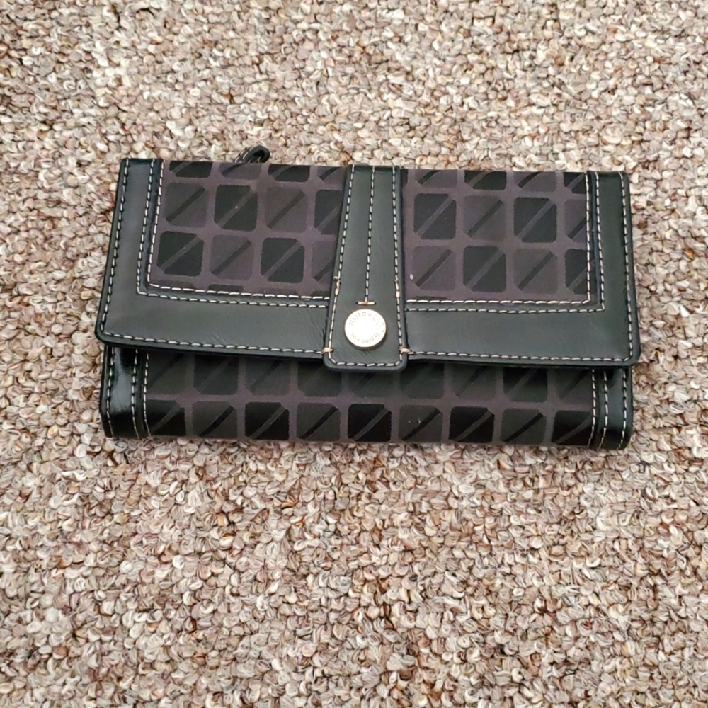 Nine&Co black wallet